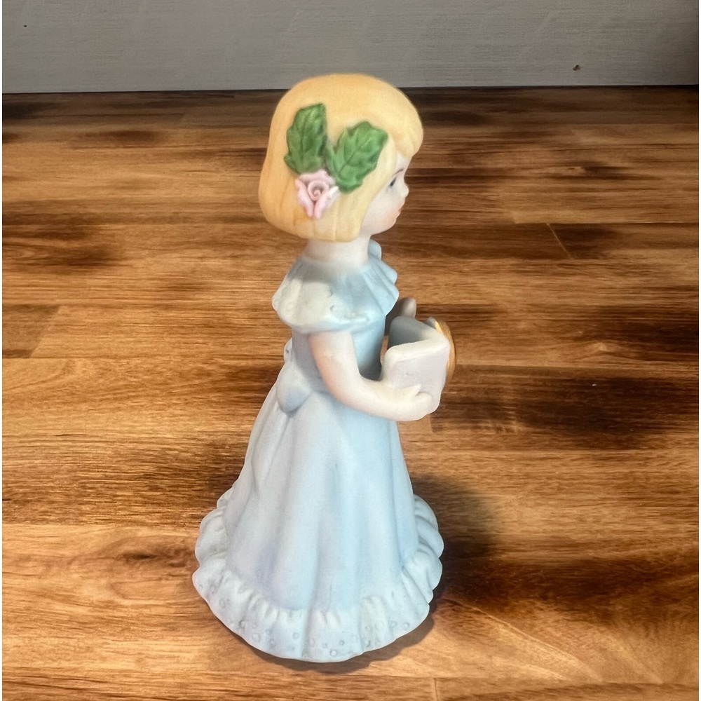 Growing Up Girls Blonde Age 6 Figurine - Picture 4 of 5
